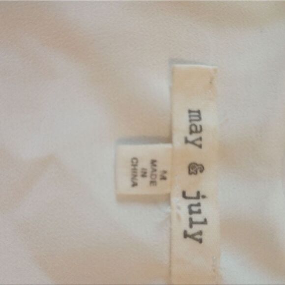 - May & July embroidered boho crop top with adjustable shoulder straps - Picture 3 of 9